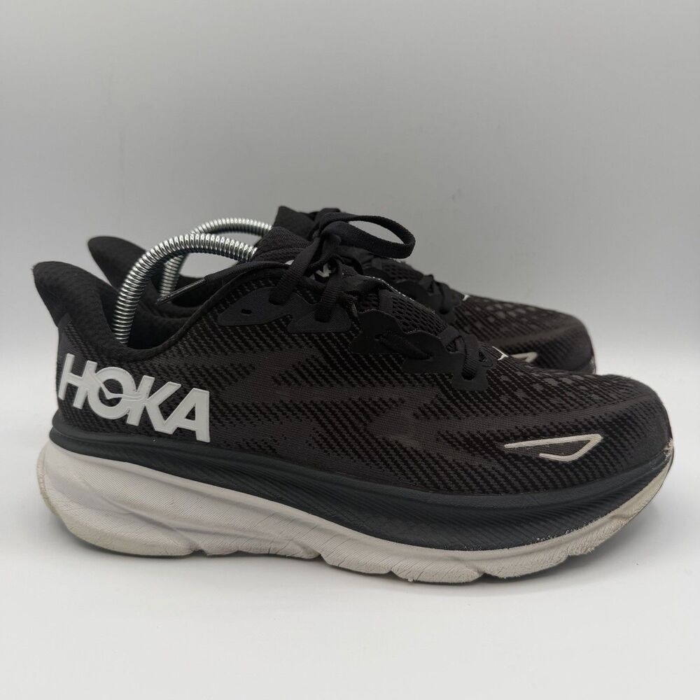 HOKA One One Clifton 9 Running Shoes Womens 10 B Black White 1127896 BWHT